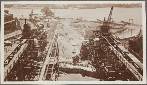 Stanley, S.B. Purves - photographs of the quarry at Moruya used for construction of the Sydney Harbour Bridge, 1925-1927, 1925–27