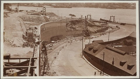 Stanley, S.B. Purves - photographs of the quarry at Moruya used for construction of the Sydney Harbour Bridge, 1925-1927, 1925–27