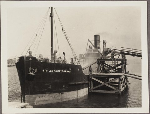 Stanley, S.B. Purves - photographs of the quarry at Moruya used for construction of the Sydney Harbour Bridge, 1925-1927, 1925–27