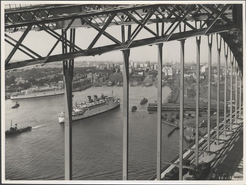 Harbour Bridge and Circular Quay, 1932