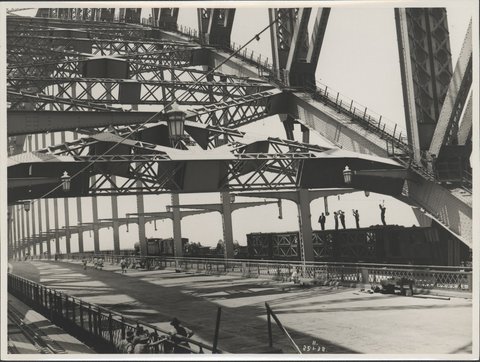 Installing overhead wiring on Harbour Bridge, 1932