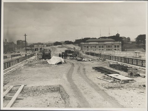 Southern approach to the Sydney Harbour Bridge, 1931