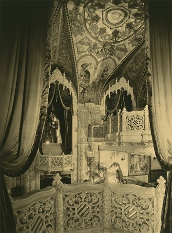Main foyer of Regent Theatre, Melbourne, 1924 - 1934, 1929