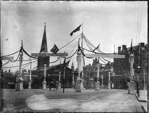 Queen Victoria's Jubilee decorations in Macquarie Street, 1900