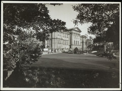 The Australian Museum, Sydney, c. 1930