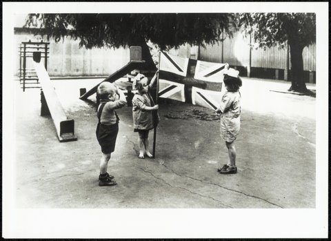 Blackfriars Public School - saluting the flag, c. 1923