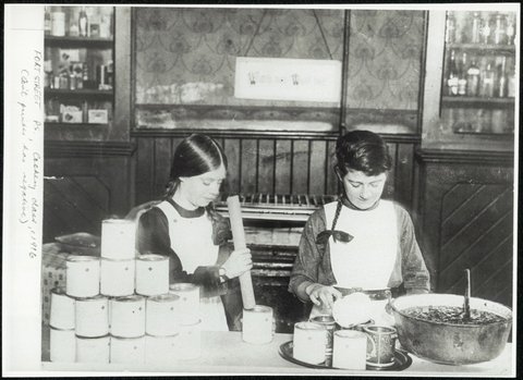 Fort Street Public School - (making jam), c. 1916