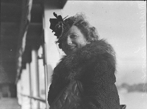 Arrivals by "Monterey"; Marjorie Lawrence, 12 June 1939 - Sam Hood