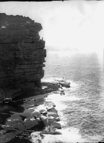 Entrance, Sydney Harbour, c. 1900