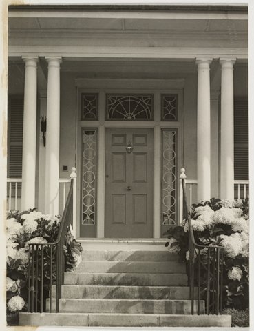 Entry to "Eryldene", c. 1950