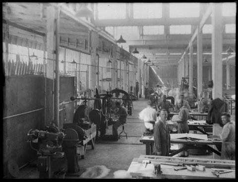 Clyde aircraft shops from The Powerhouse Museum, 1898–1945