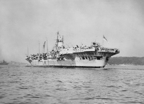 HMS Victorious arriving at Sydney in February 1945