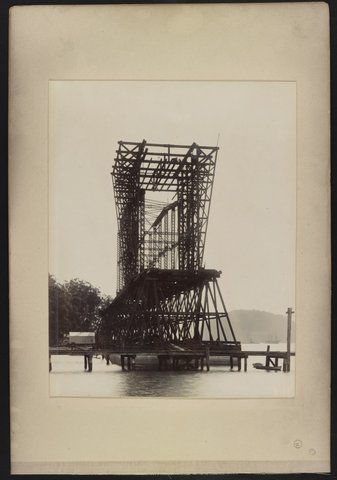 First span of Hawkesbury River Railway Bridge on pontoon, New South Wales, Australia LCCN2016651637, 1887
