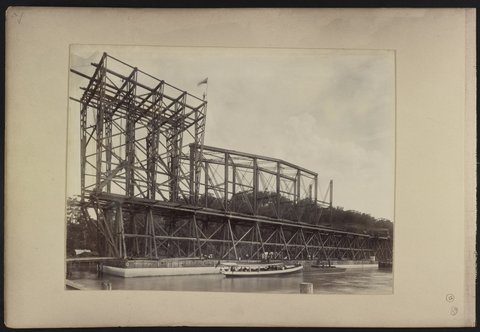 First span of Hawkesbury River Railway Bridge on pontoon, New South Wales, Australia, being viewed by people on boat LCCN2016651638, 1887