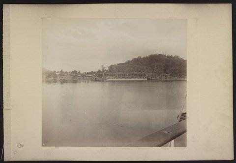 Span of Hawkesbury River Railway Bridge, New South Wales, Australia, on pontoon LCCN2016651648, 1888