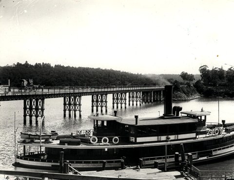 Sydney Ferry LADY DENMAN, c. 1915