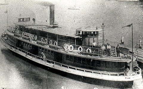 Sydney Ferry WALLAROO, c. 1900