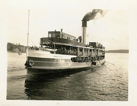 Sydney Ferry BARAGOOLA as a steamer, 1950