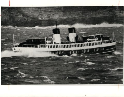 Sydney Ferry SOUTH STEYNE crossing the Sydney Heads, 1938–74