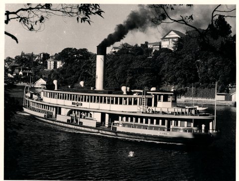 Sydney Ferry KUBU approaches Old Cremorne Wharf 1950s