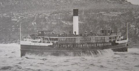 Sydney Ferry BARRENJOEY crossing the Sydney Heads 1930 or early 1940s, 1930–42