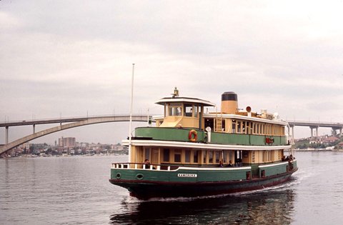 00471 201271 Sydney Ferries ferry Kameruka on Sydney Harbour approaching Ferry St Wharf Hunters Hill 20 Dec 1971
