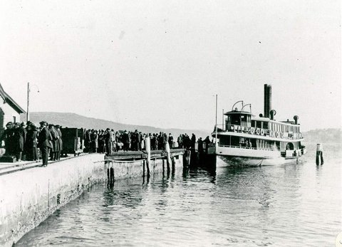 Sydney ferry KOOKOOBURRA at Manly Quarantine wharf ca 1919, c. 1919