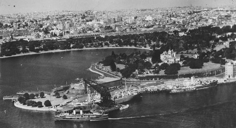 BENNELONG POINT Sydney Harbour 1940s