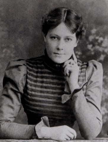 Edmunda Hammer, 1899