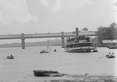 Sydney ferry KOREE at Meadowbank 1916
