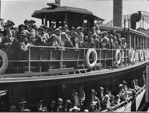 Sydney ferry KOOKOOBURRA about to depart from Circular Quay for Taronga Zoo 26 Sept 1936