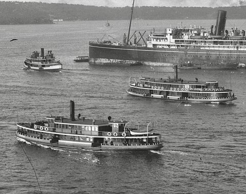Sydney ferries WOOLLAHRA KARRABEE KURRABA and liner NALDERA at Bennelong Point 1920s